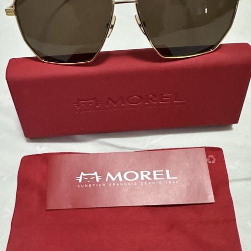 Bottega Veneta sunglasses like new, gold color