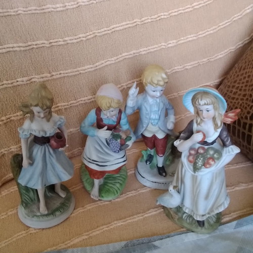 Porcelain figurine dolls used, set of 4, 1970s vintage