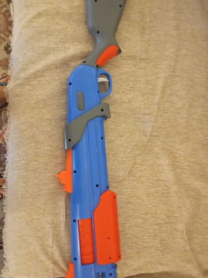 Nerf Shotgun σε άριστη κατάσταση με 6 σφαίρες