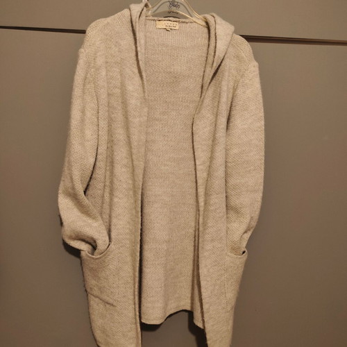 Beige wool cardigan with hood Lynne like new