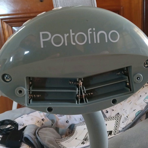 Lorelli Portofino used rocking chair with cable and battery