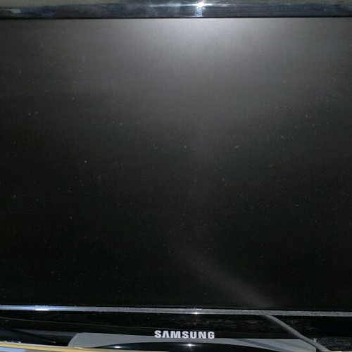 Samsung 19-inch TV with F&U decoder like new