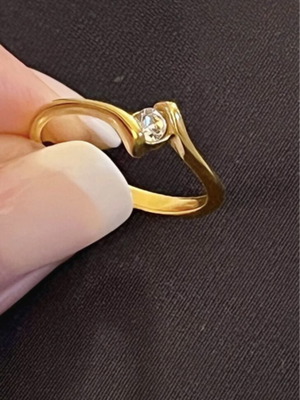 Ring size 8 gold-plated steel with zircon, new