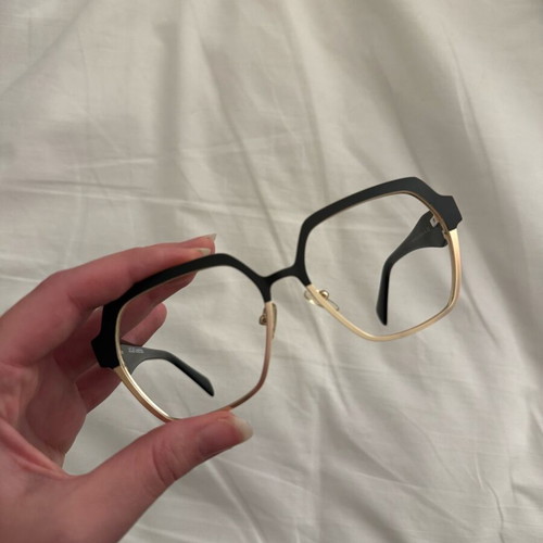 Two-tone glasses frame (black-gold) like new without lenses