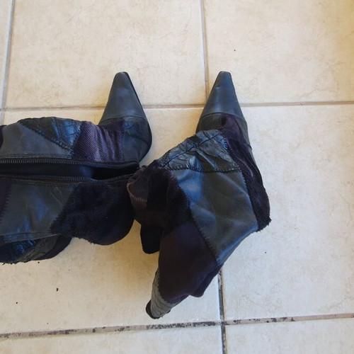 Ragazza boots size 38 like new, black
