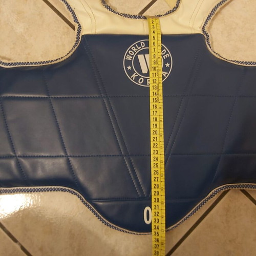 Tae kwo ndo protective chest guard like new, World Trade Korea, for kids up to 9 years