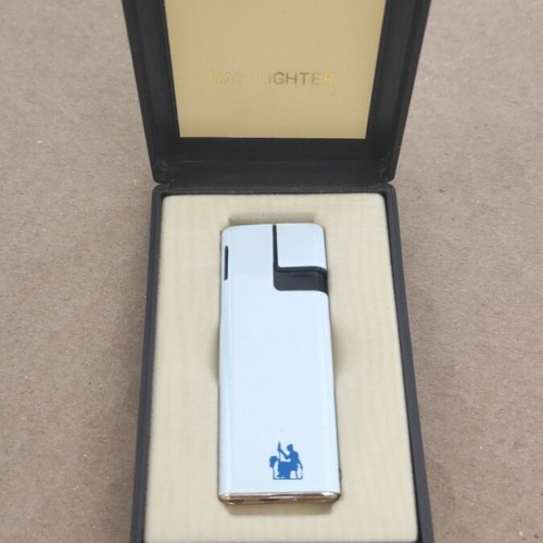 King Star lighter used, white with brown case