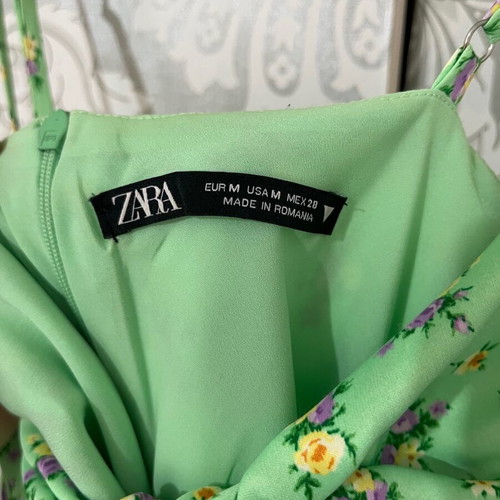 Zara dress like new, green, perfect satin fabric, size M