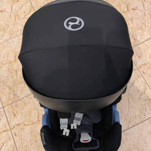 Cybex Aton 5 car seat like new 0-13 kg