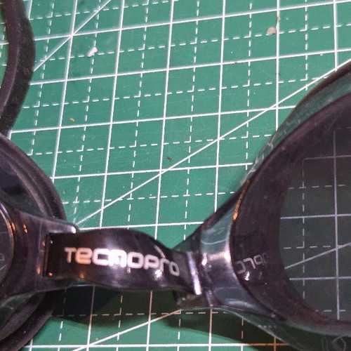 Tecnopro swimming goggles black with adjustable strap like new
