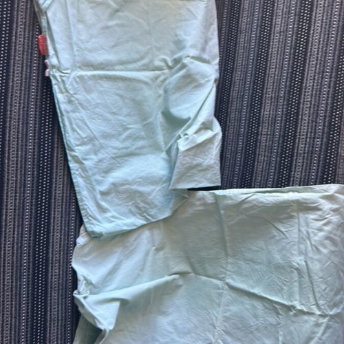 Nef Nef pillowcases set of 2 like new, light green