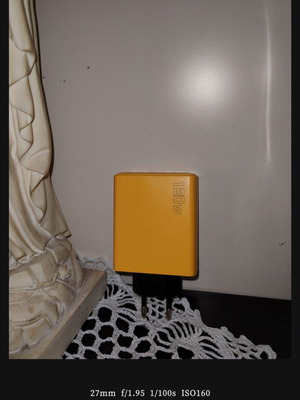 120W Fast Charger EU Plug like new, yellow and black
