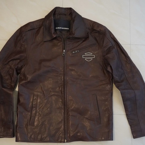 Harley Davidson leather jacket large used, brown