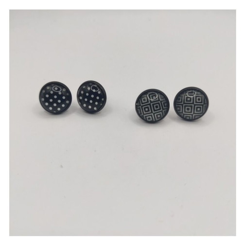 Pop stud earrings 12mm with polka dots, new