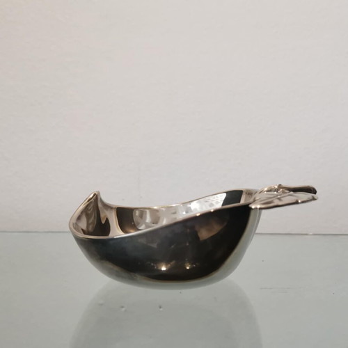 Apple-shaped cup used, silver-plated tin