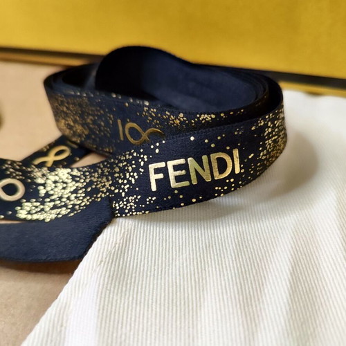 FENDI κουτί συσκευασίας, κορδέλα και dustbag μεταχειρισμένα