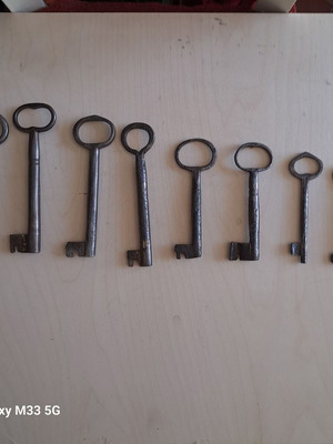 Large handmade iron keys used, set of 8, early 1900s to interwar period