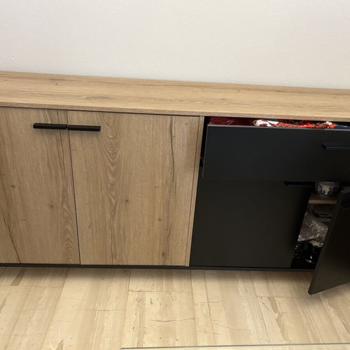 Buffet like new
