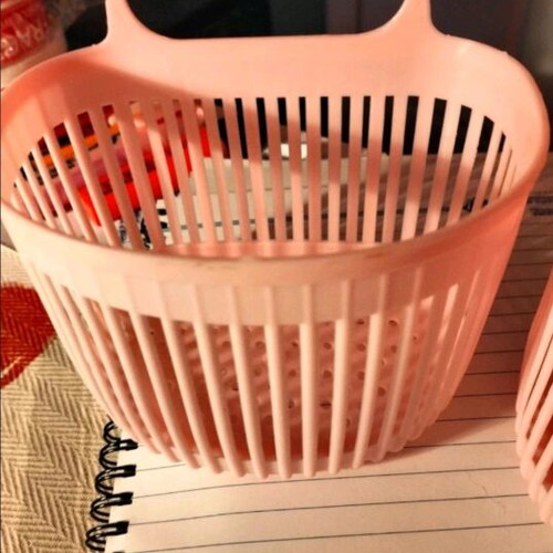Plastic baskets 2 pieces pink rose new