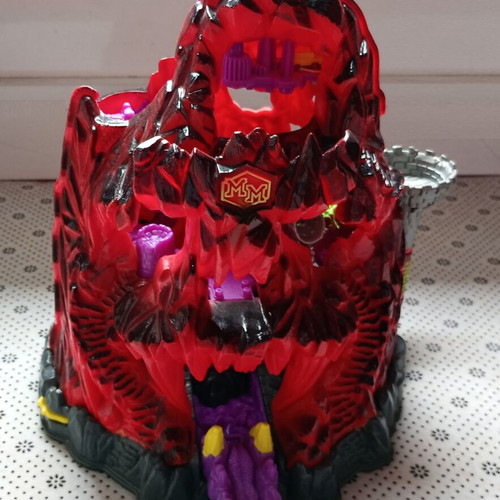 Mighty Max Trapped In Skull Mountain Playset used, Bluebird 1992 incomplete