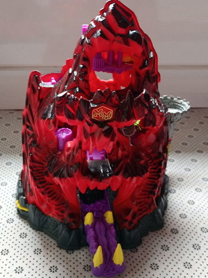 Mighty Max Trapped In Skull Mountain Playset used, Bluebird 1992 incomplete