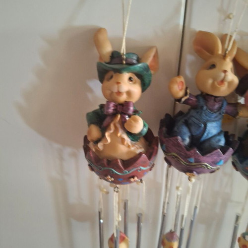 Easter artisan decorations like new, set of 3 bunnies with sound
