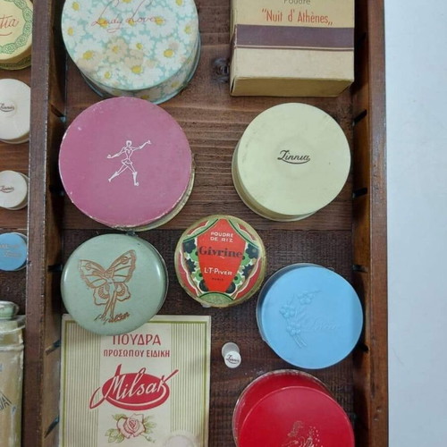 Pre-war powder collection, 23 pieces