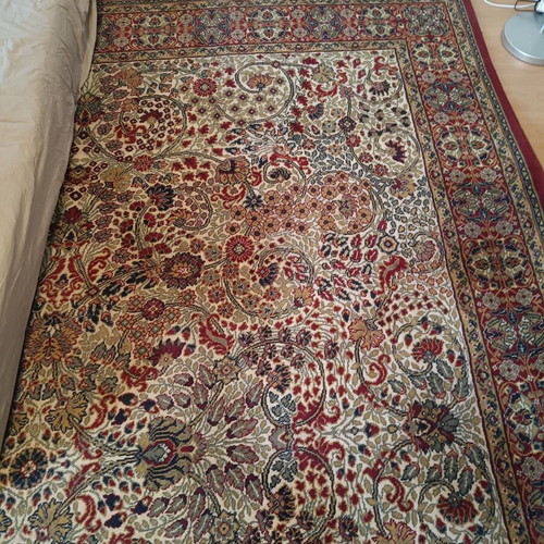 Machine-made wool rug 300 x 400 cm like new