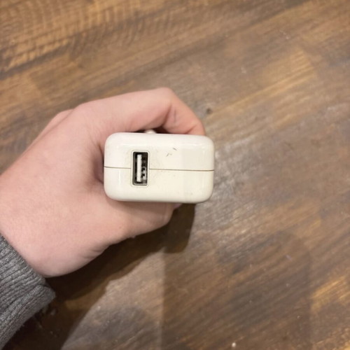 Apple data transfer adapter like new