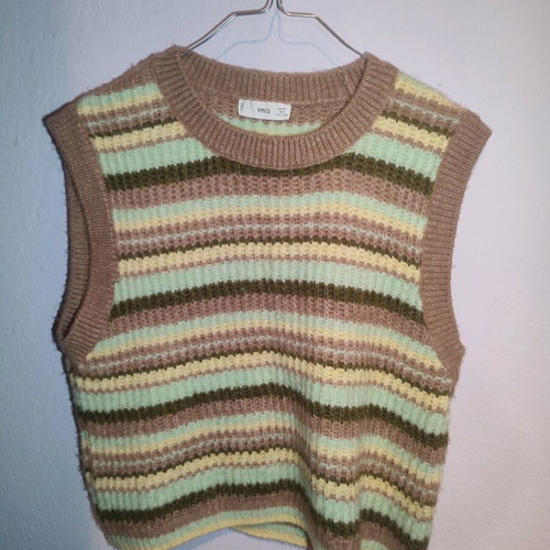 Mango knitted sleeveless top with colorful stripes like new
