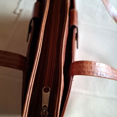 Vintage large leather shoulder bag used, brown