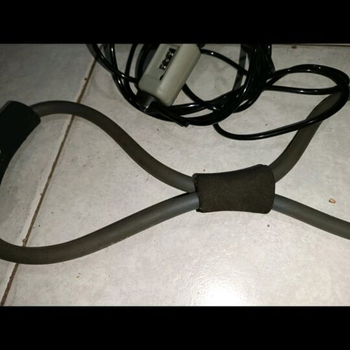 Fitness equipment like new with resistance expander and jump rope with counter