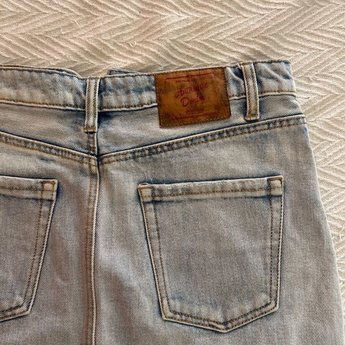 Star Body H turquoise denim skirt like new, slim fit, size S