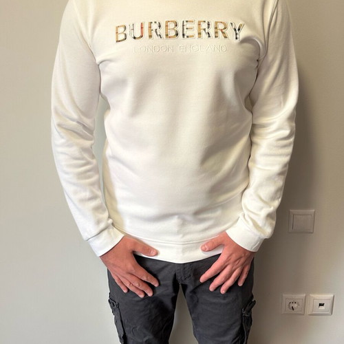 Burberry sweatshirt white with embroidered logo XL like new