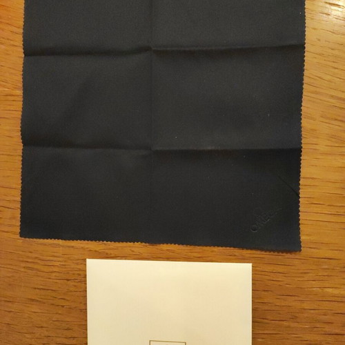 Omega cleaning cloth with pouch like new