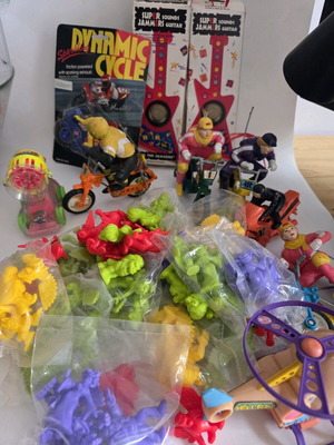 Monster in My Pocket figures like new, pack of 100 with sealed bags