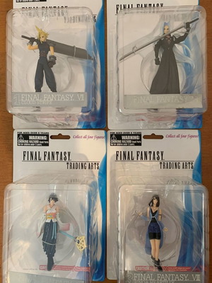 Final Fantasy VIII, VIII, X Mini Figures new, complete set of 4 Trading Arts sealed figures