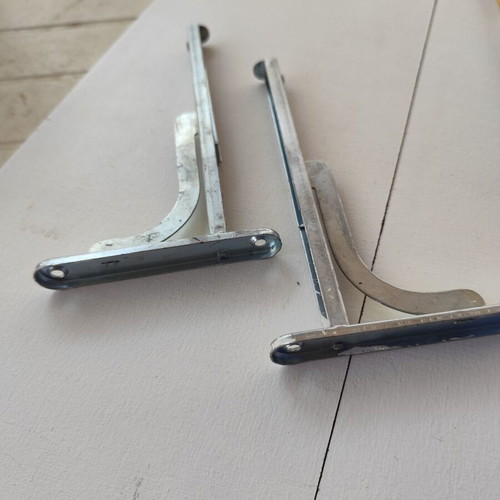 Extendable metal shelf brackets, 4 pieces, two sizes