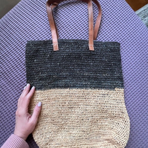 Raffia shoulder bag used minimally