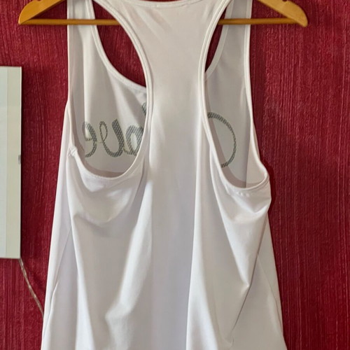 Pink Woman sleeveless sports top white like new