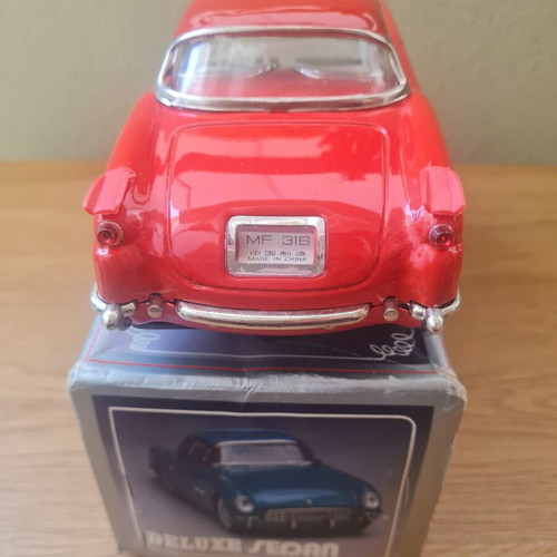 MF316 Chevrolet Corvette tin toy car 1:18 scale like new with original box