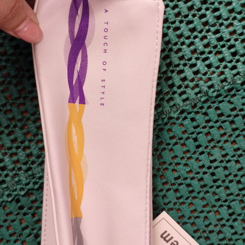 KEM toiletry bag off-white with graphic design