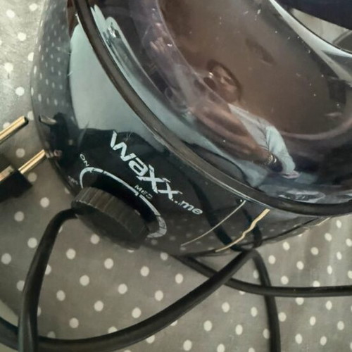 Kariera Wax Heater with Removable Container like New