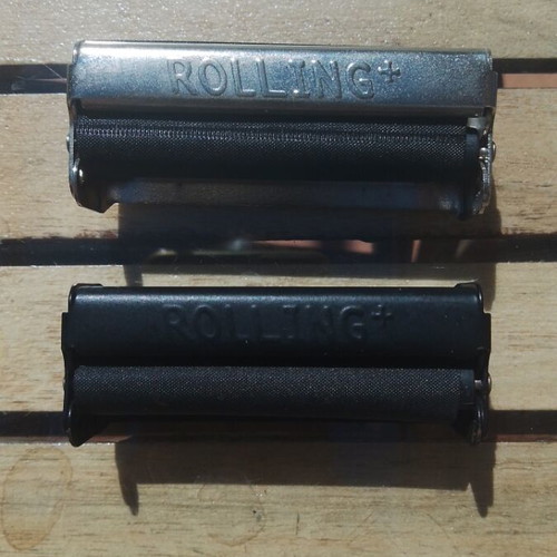 Metal cigarette rollers set of 2 in good condition