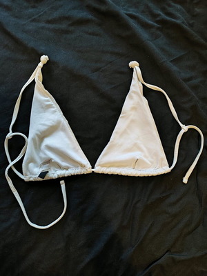 Top triangle bikini white rib used