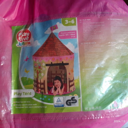 Playtive Junior play tent pink like new for girl with carrying case