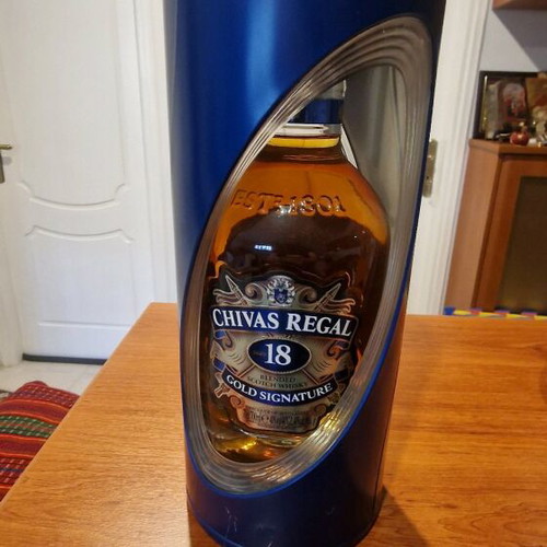 Chivas Regal 18 intact in box, new