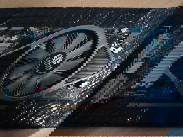Κάρτα Γραφικών SAPPHIRE RADEON HD4830 512MB PCI-E