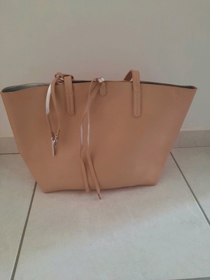 Shoulder bag dusty pink new with straw pouch inside