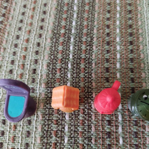 Stikeez Happy Home figures, set of 4